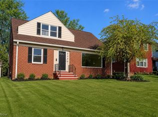 2529 Canterbury Rd, Cleveland Heights, OH 44118