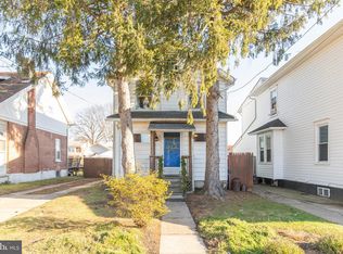 21 W Avon Rd, Brookhaven, PA 19015