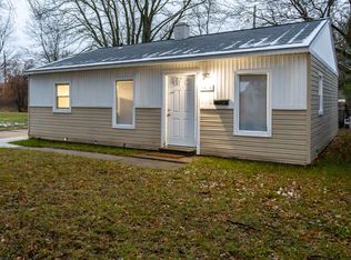 6913 S Cecil Dr, Flint, MI 48505