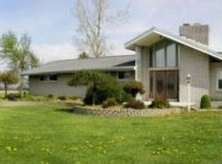 16557 Morris Rose Rd, Jackson Center, OH 45334