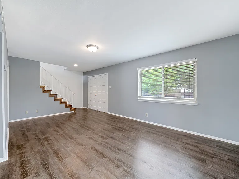 1st Living Area