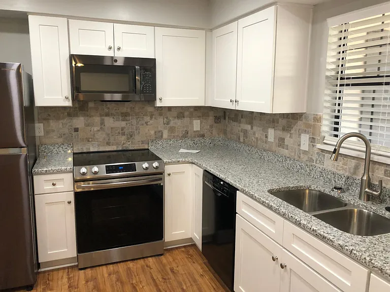 5916 Grosner Pl — Photo 6