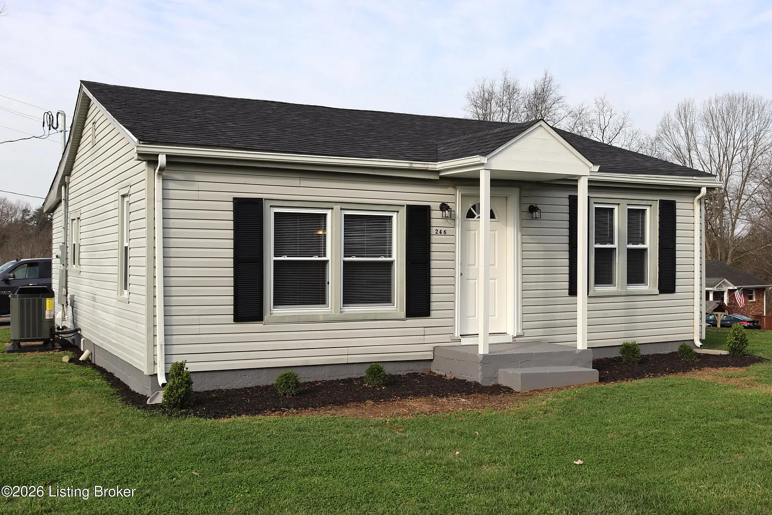 246 Coxs Ln photo 1