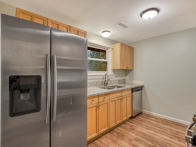 7006 SE 66th Ave #1 — Photo 3
