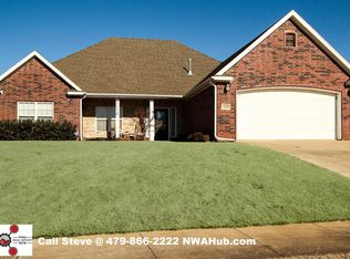 1161 Lexington Cir, Springdale, AR 72762