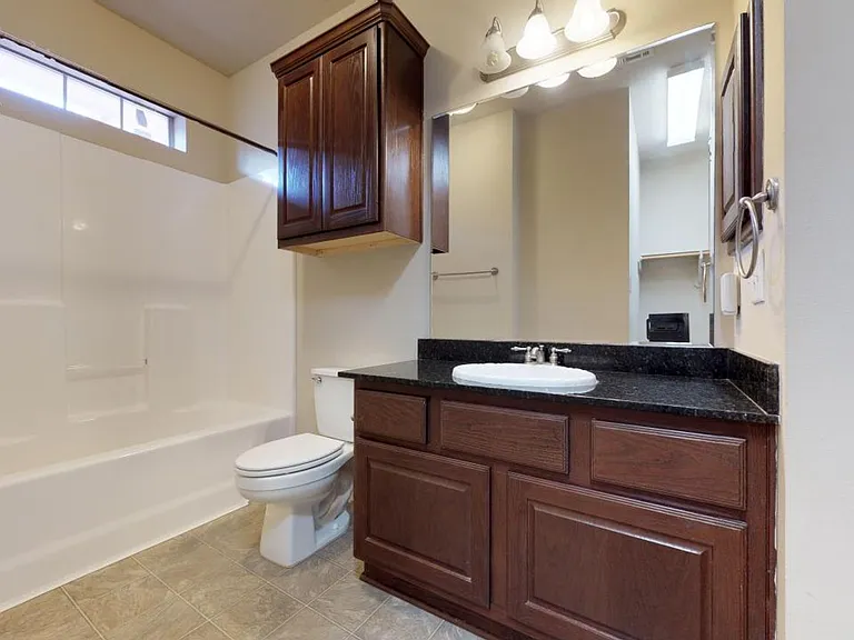 146 Forest Dr — Photo 14