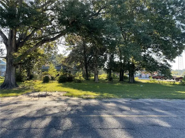 605 Tate Cove Rd, Ville Platte, LA 70586