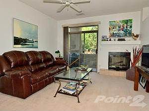 002_Living Room