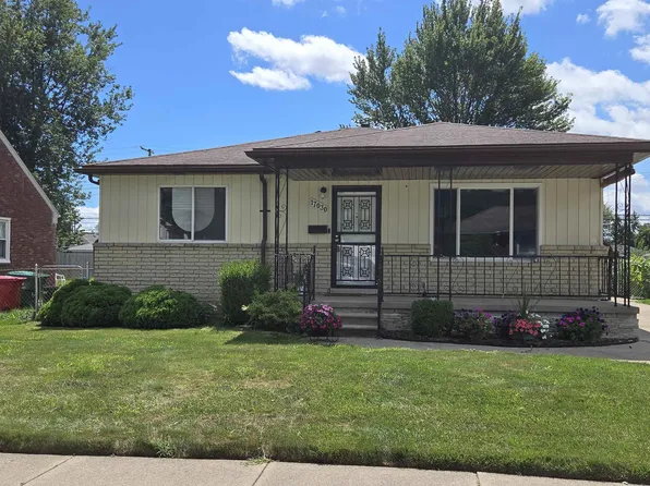 17030 Forest Ave, Eastpointe, MI 48021