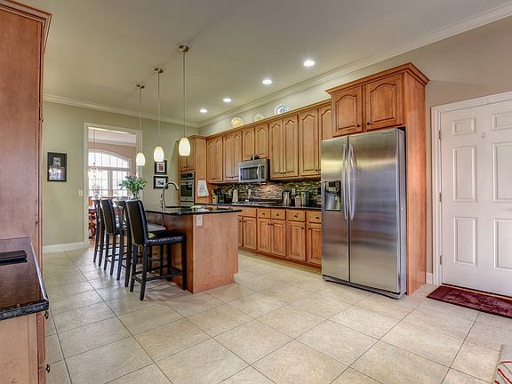5th image of 1407 Briarwood Ln