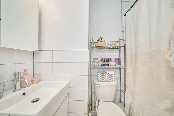 Rented by Living New York | media 9