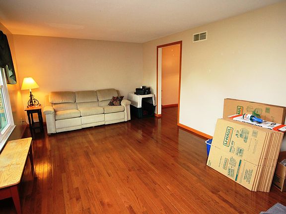 4th image of 8466 Nimitz Dr