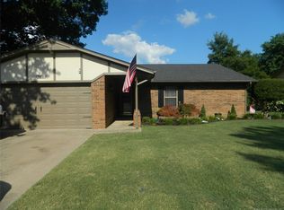 500 S David Ln, Muskogee, OK 74403