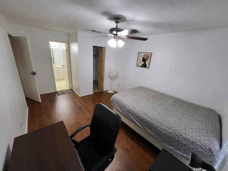 9537 Pagewood Ln #9537 — Photo 7