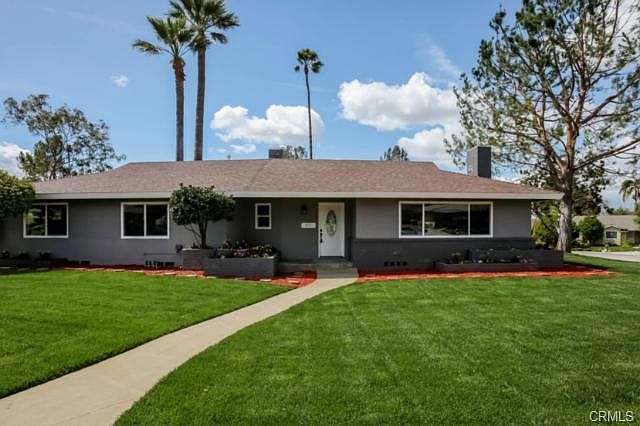 1st image of 917 S Coral Tree Dr