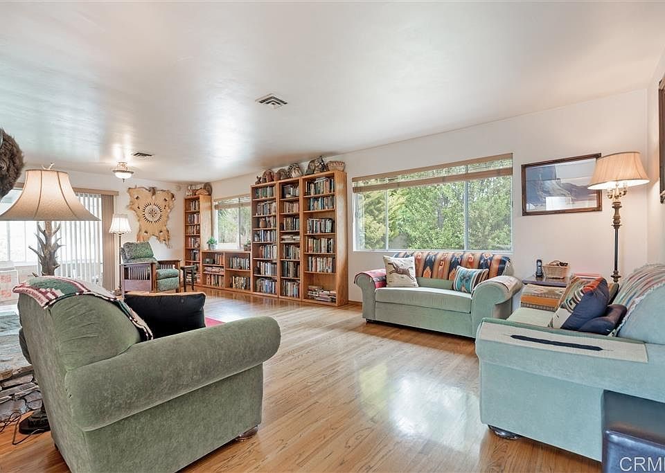 1st image of 621 Glover Pl