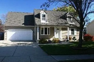 1081 Grenada Dr photo 1