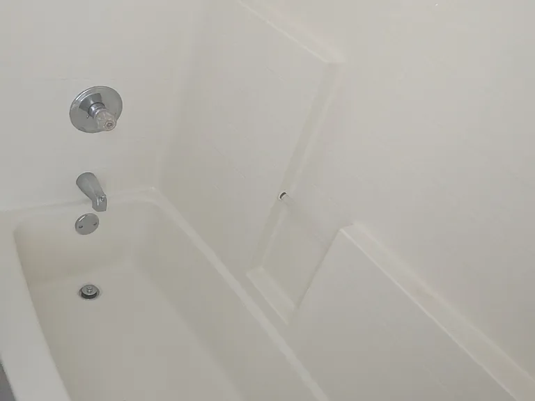 6010 Amber Ct — Photo 3