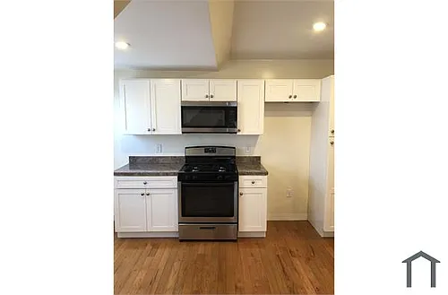 28 Harwood St Photo 1