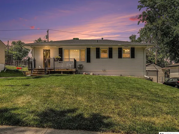 9418 Meredith Ave, Omaha, NE 68134
