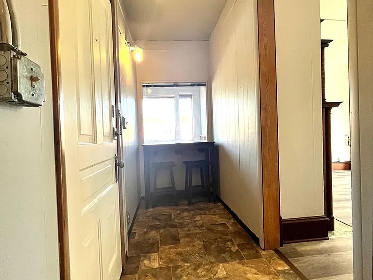 306 S 3rd St W #201 — Photo 7