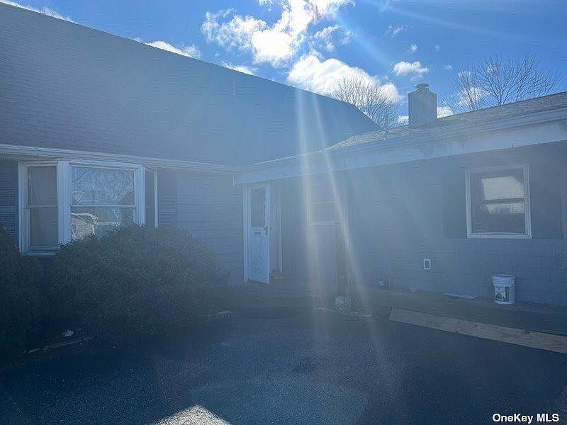 1st image of 437 Raft Ave