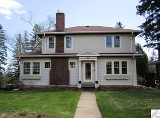 2724 E 6th St, Duluth, MN 55812