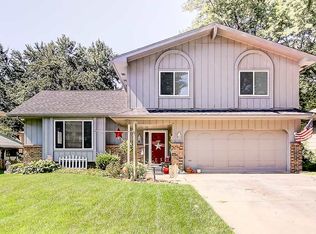 4918 S 106th Cir, Omaha, NE 68127