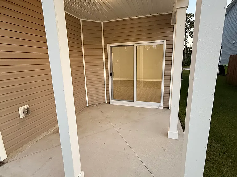 2025 Folkstone Woods Ln — Photo 33