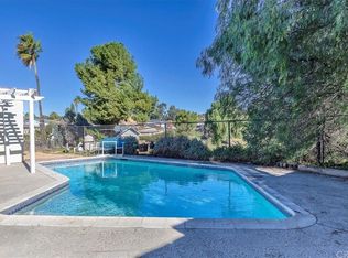 621 Balboa Dr, Corona, CA 92879