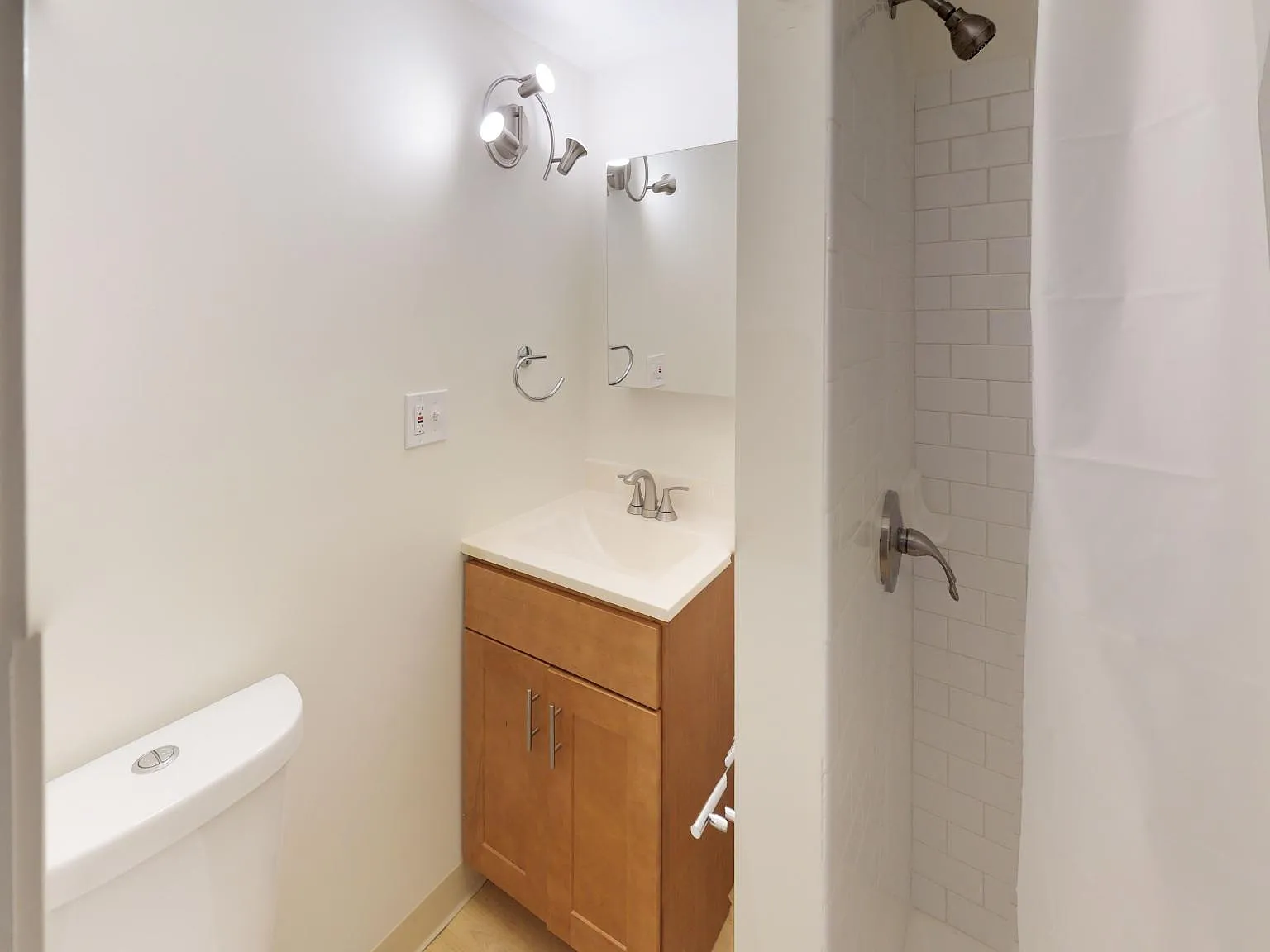Studio, 458 sqft, $1,700 — Photo 2