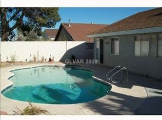 6980 Mountain Moss Dr, Las Vegas, NV 89147