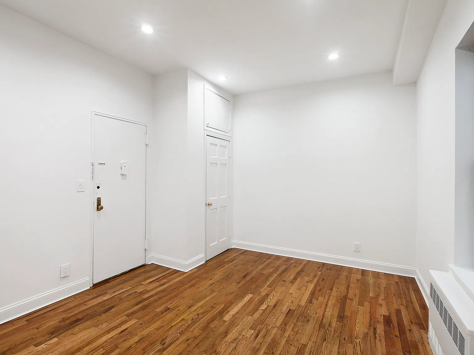 330 West 85th Street — Photo 3