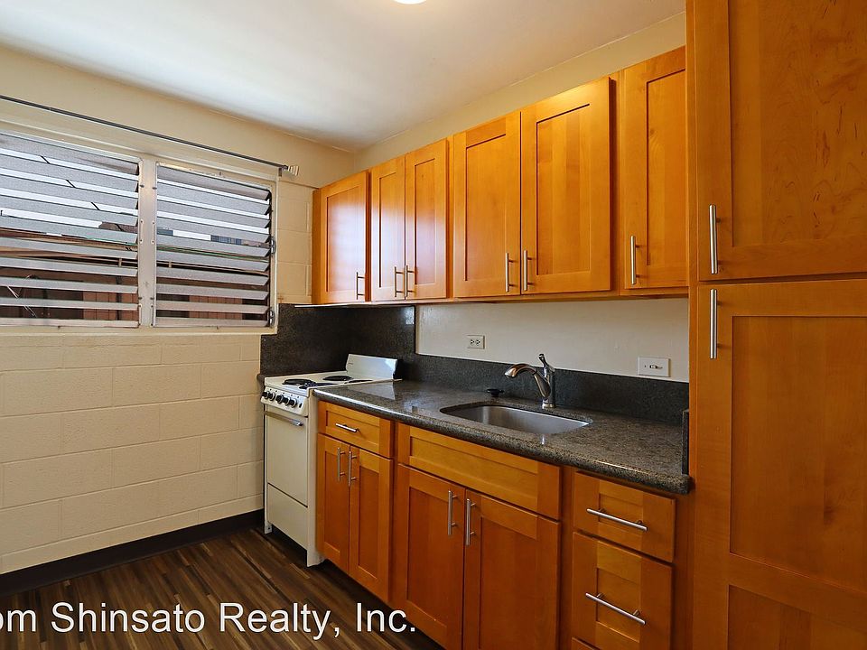 1st image of 830 Birch St APT 205