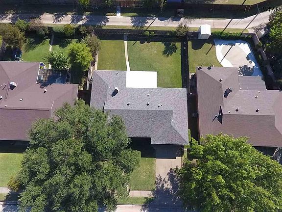 4th image of 1539 Sweetbriar Dr