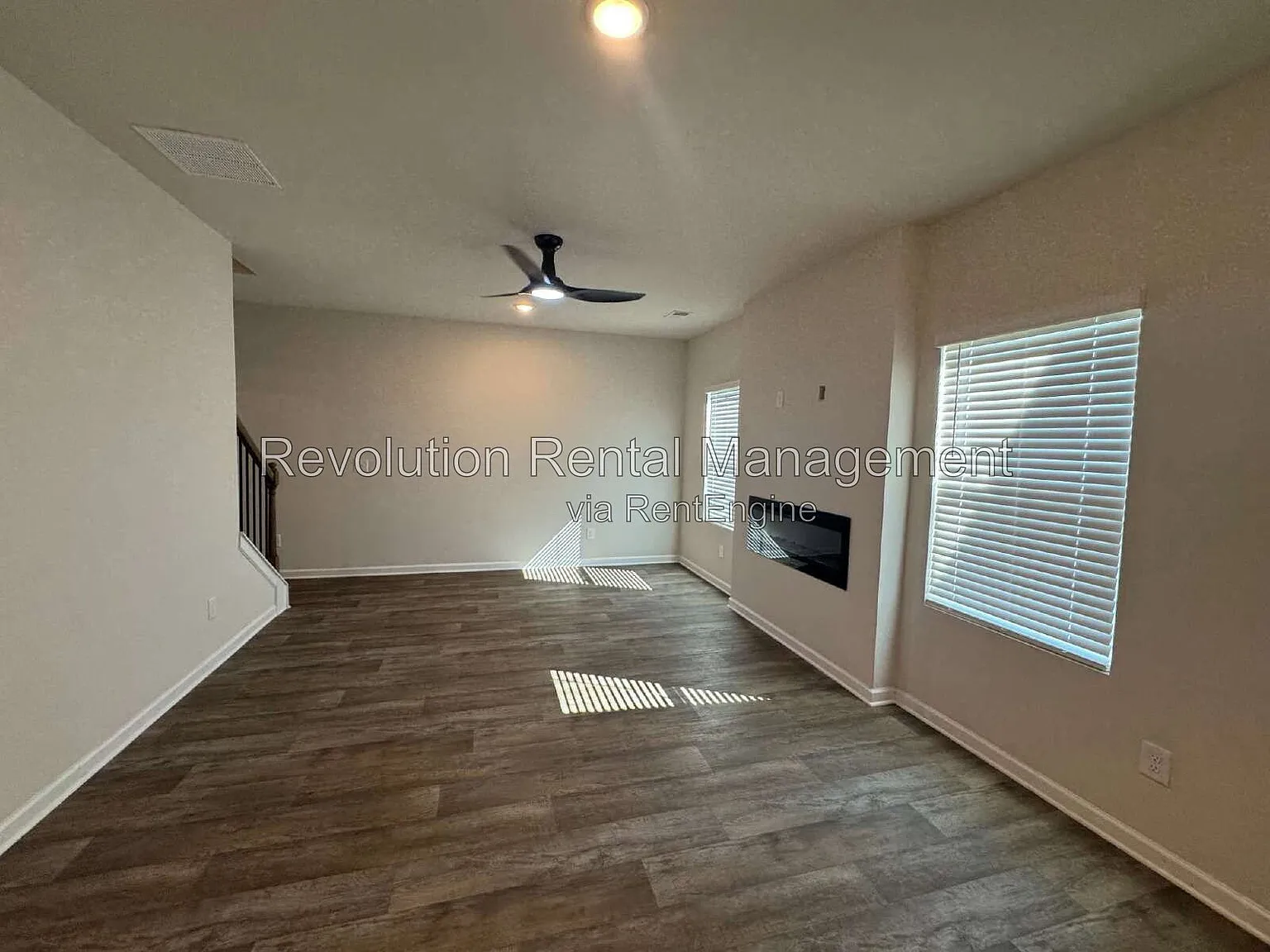 4 bed, 3.0 bath, 2500 sqft, $2,800 — Photo 3