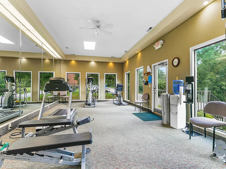 24/7 Fitness Center