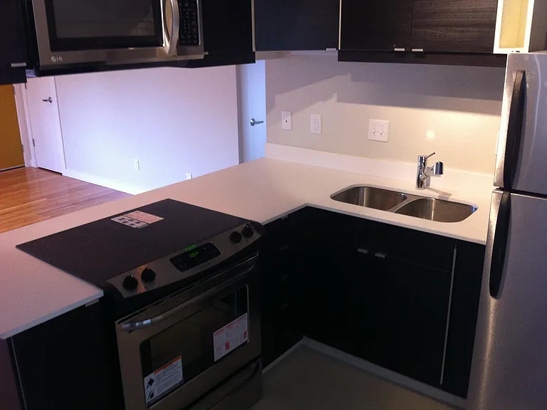 6112 N Lovely St — Photo 11