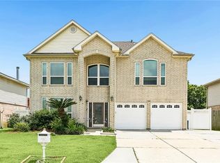 2120 S Village Green St, Harvey, LA 70058