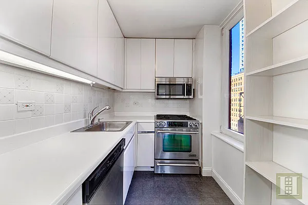 Rented by Halstead Real Estate | media 31