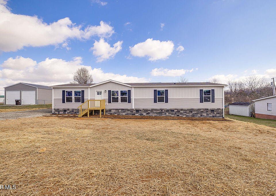 1st image of 319 Lories Ln