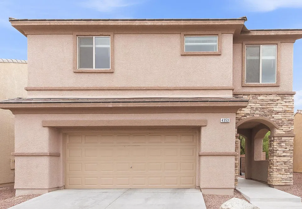 4353 W Galapagos Ave