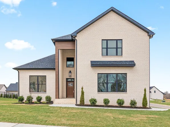 3 Pace Rd, Clarksville, TN 37043