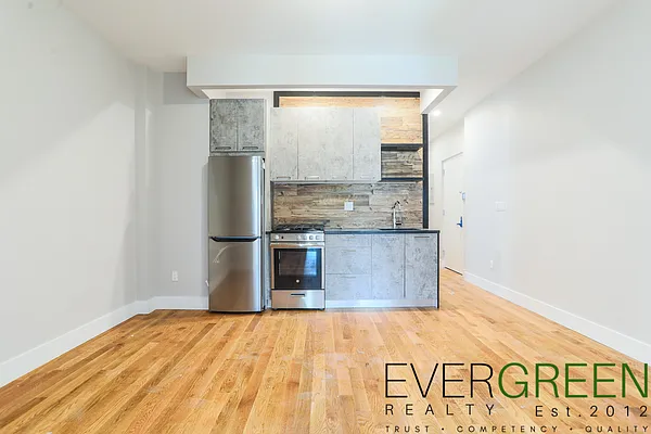 Rented by ERNY LLC | media 11