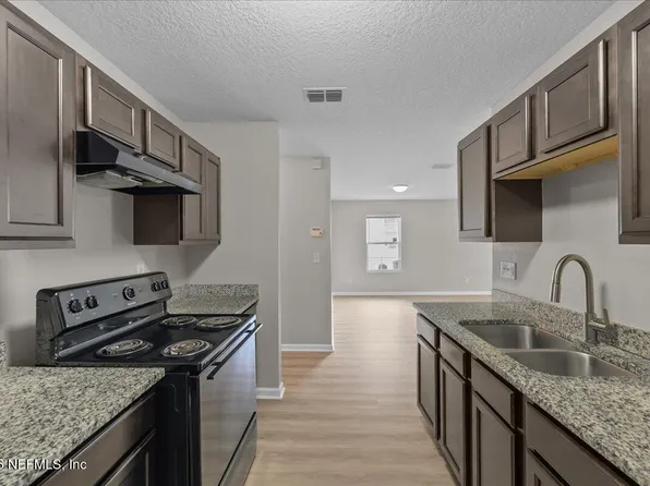 916 WAYNE Street, Jacksonville, FL 32208