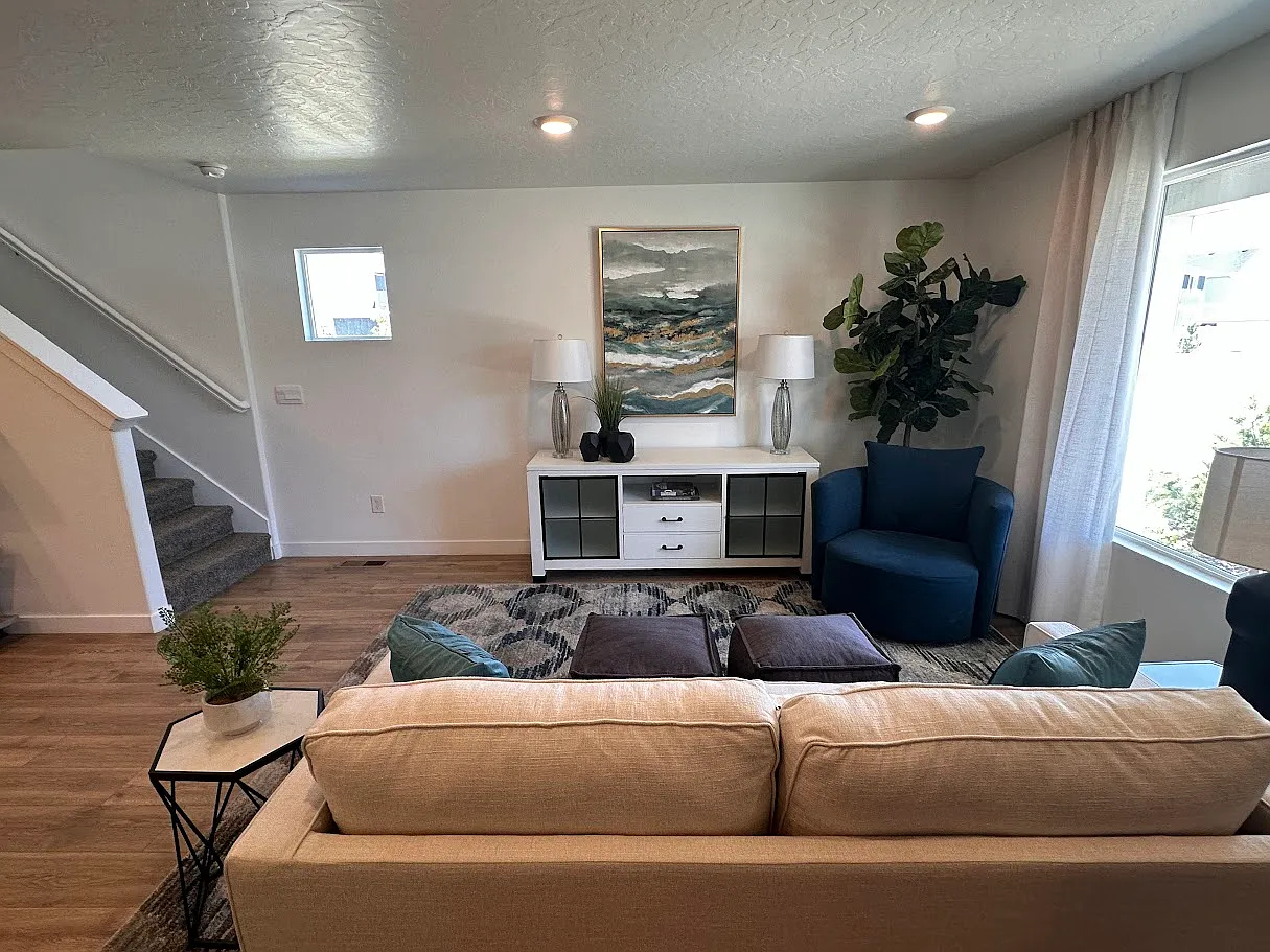 3 bed, 1399 sqft, $1,825 — Photo 4