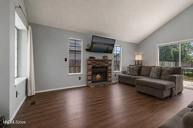 4th image of 2720 Pajaro Pl