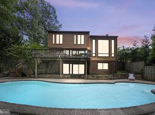 8613 Timber Hill Ln, Rockville, MD 20854