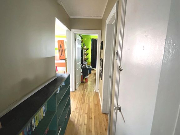 2nd image of 831 Kirkwood Ave #3
