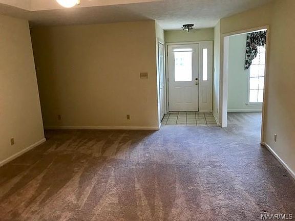 3rd image of 411 Briar Glen Ct